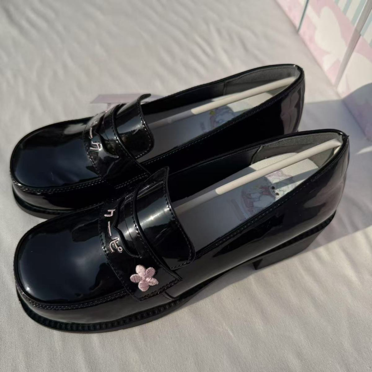 Kitten Heel Women - Adorabili Scarpe da Cucito in Stile
