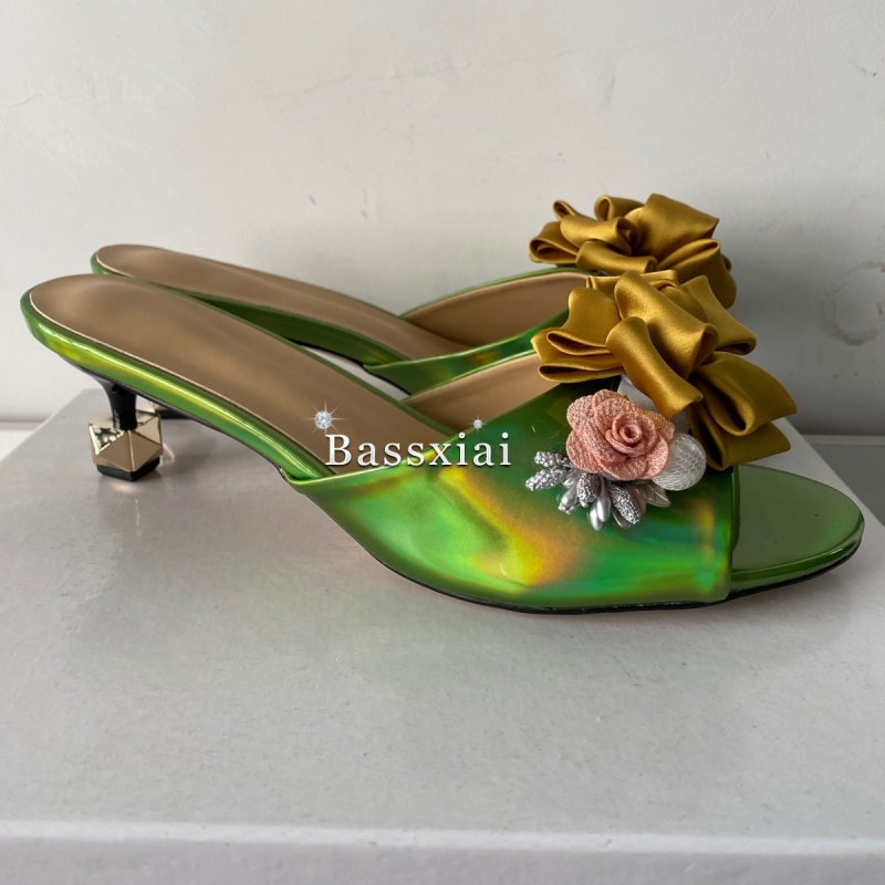 Sandali con fiori fatti a mano - Kitten Heel Women recensione e prezzo