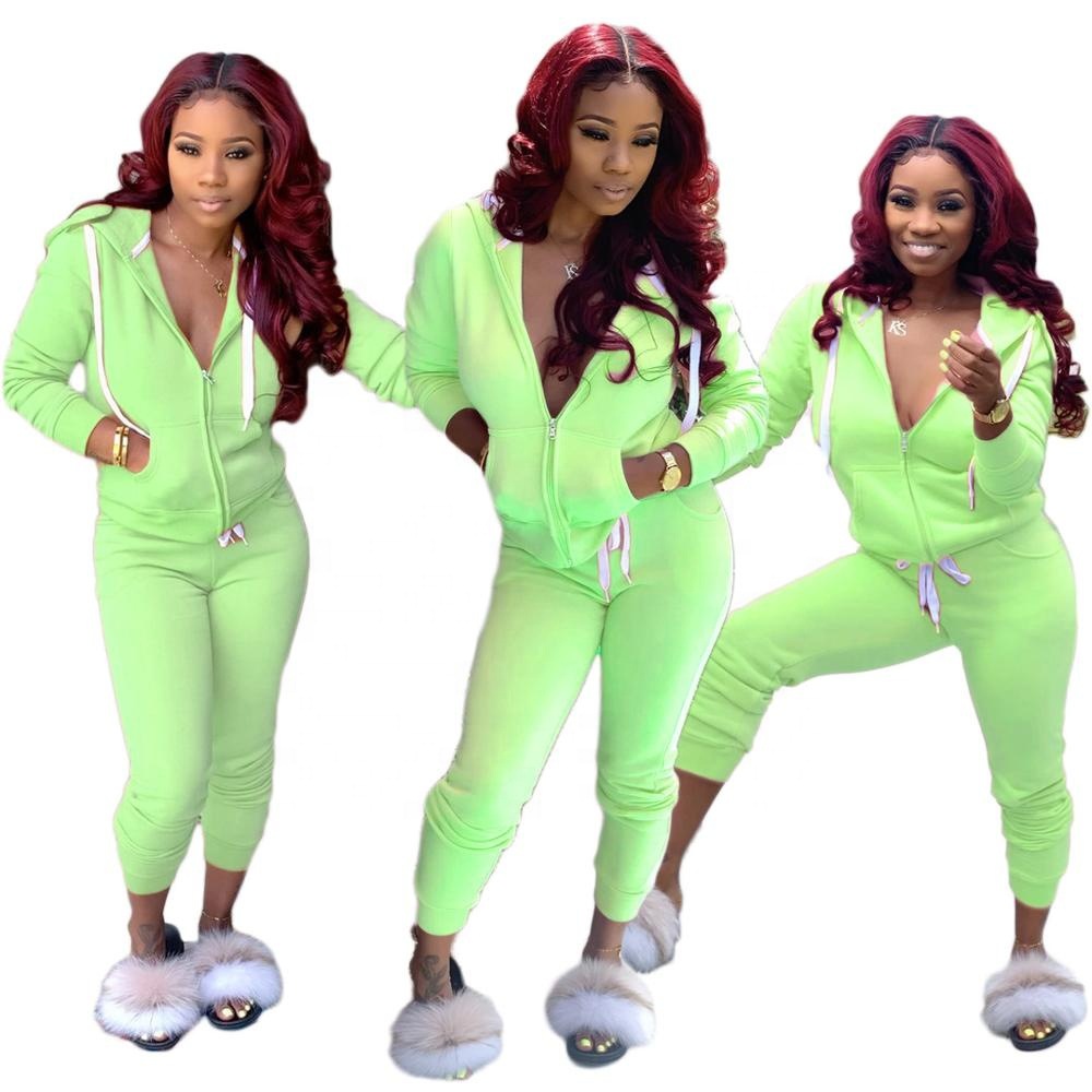 Completo Sportivo Due Pezzi in - Monochrome Suit Set recensione e prezzo