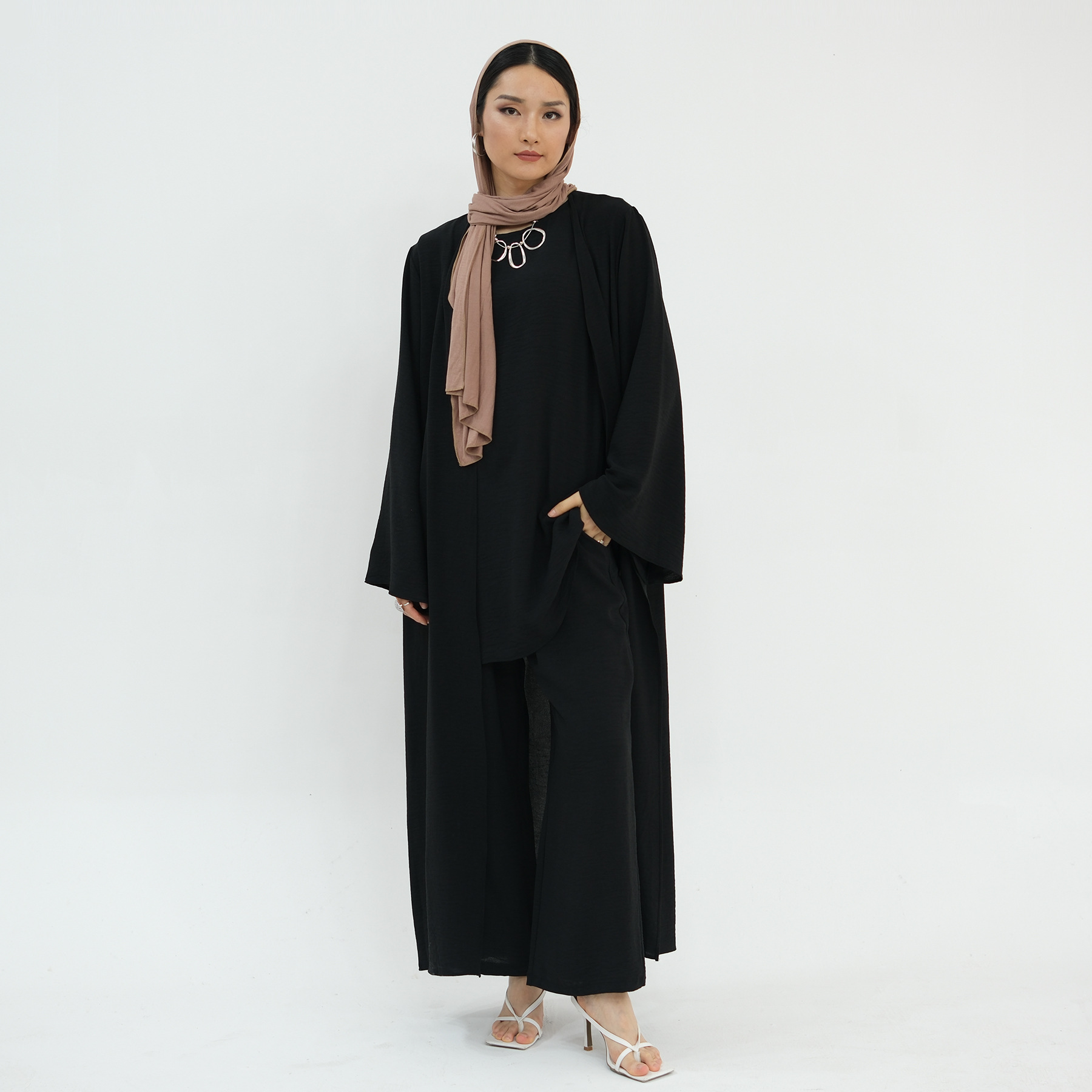 Set Autentico Contemporaneo Mo - Monochrome Suit Set recensione e prezzo