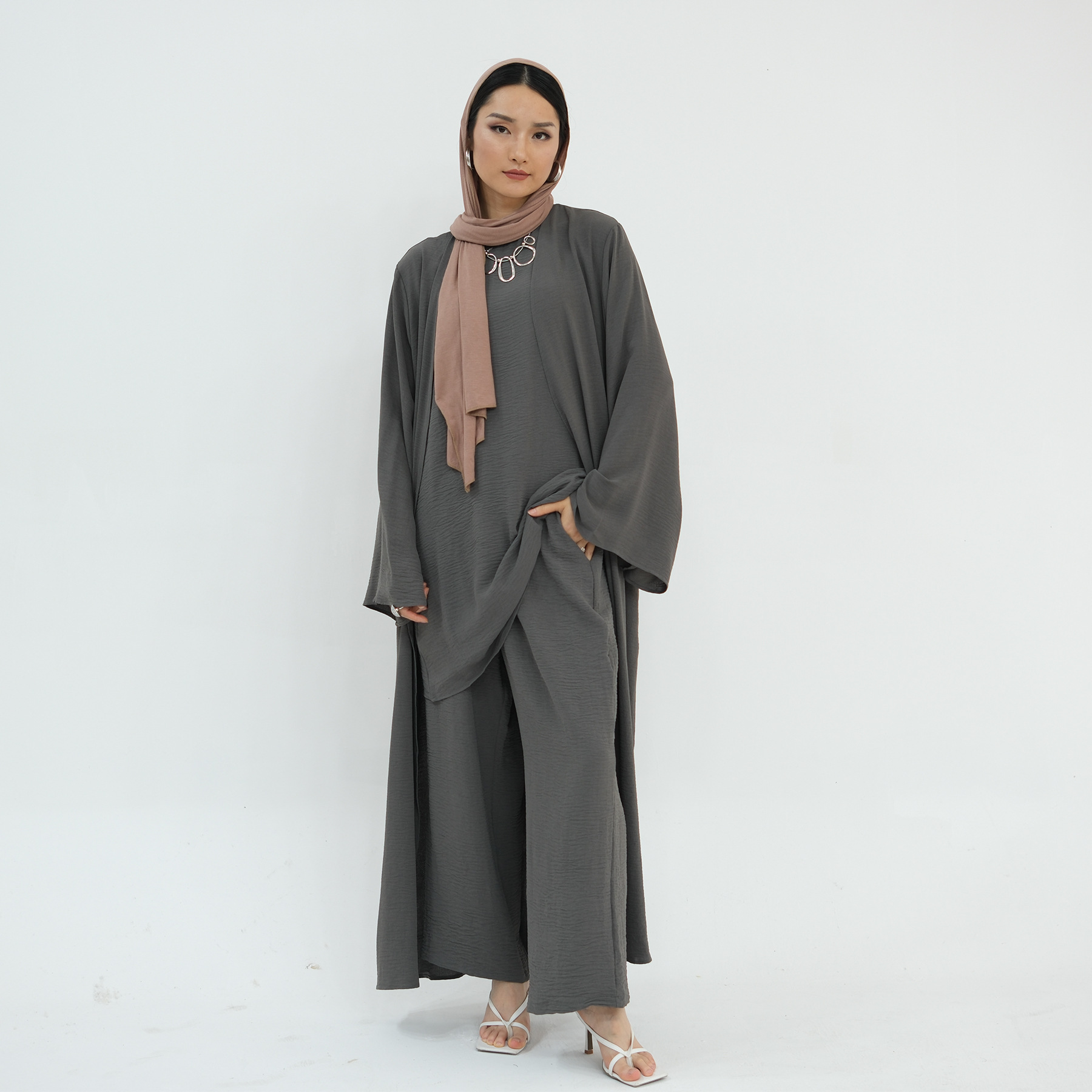 Set Autentico Contemporaneo Mo - Monochrome Suit Set recensione e prezzo